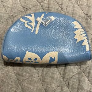 Vintage Roxy 2000’s Cosmetic Case
